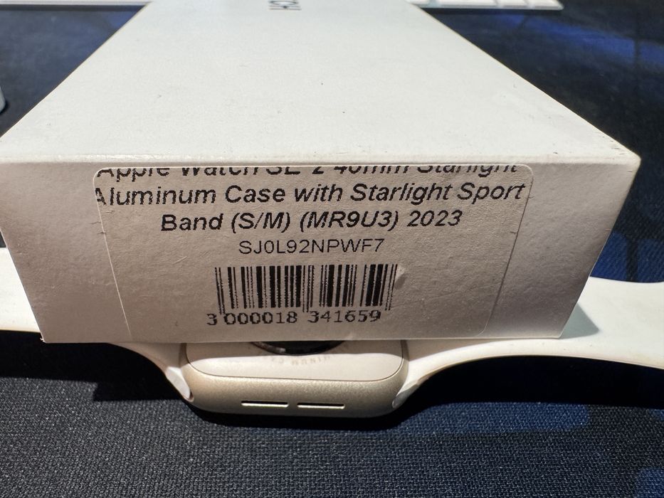 Apple Watch SE (Gen 2) 40mm Starlight Aluminium Case смарт годинник