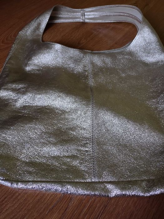 Torebka złota ze skóry