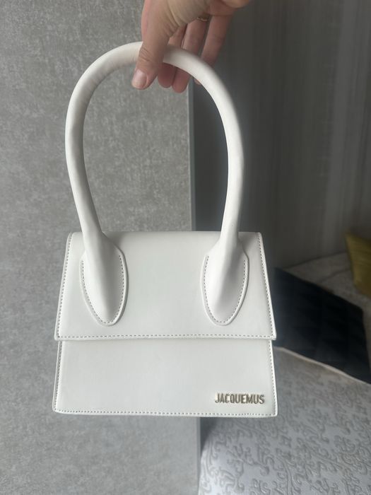 Продам модну сумочку)