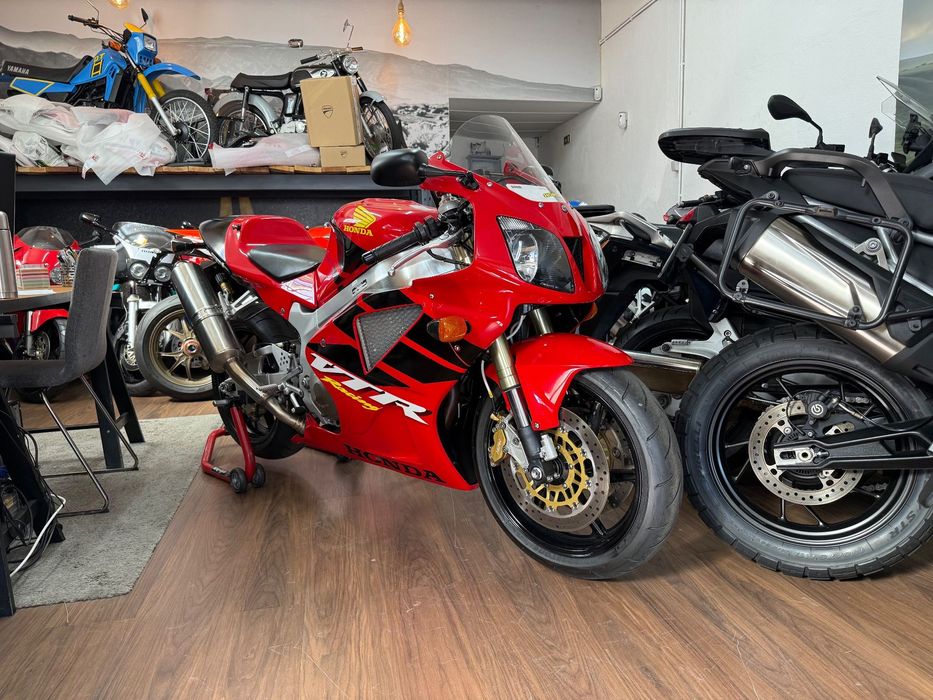 Honda VTR  1000 SP 1