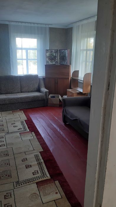 Продам будинок та земельні ділянки