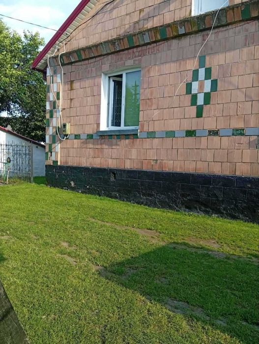 Продається затишний будинок у селі Мишів, Волинська Область