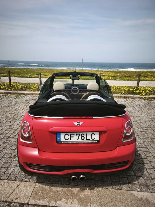 Mini Cooper s cabrio n18435349285451878406