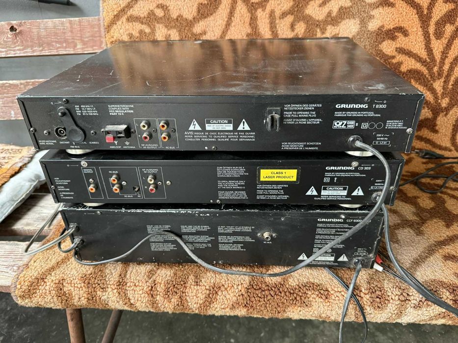 Grundig - Tuner T8300, Odtwarzacz CD303, Deck kasetowy CCF8300 MKII