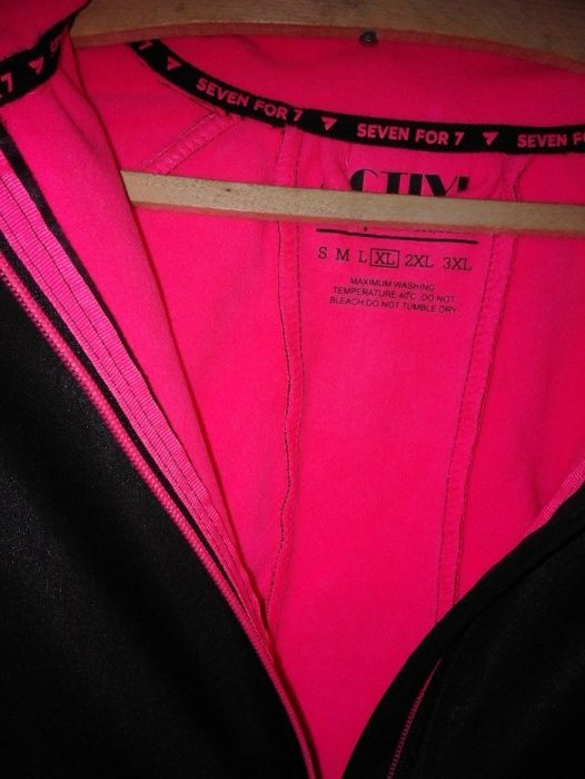 Nowa damska kurtka Softshell xl