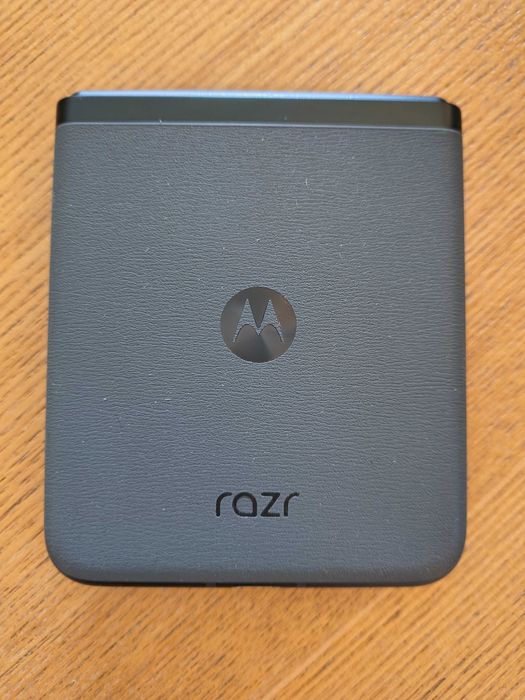 Motorola razr 40