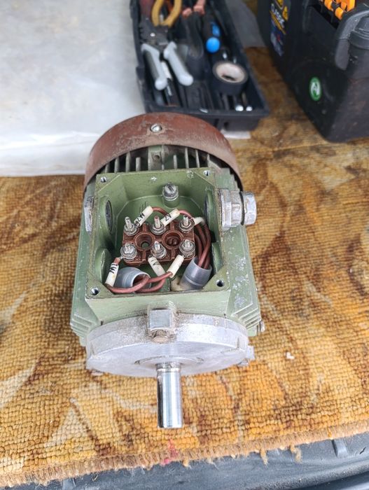 Двохшвидкістний електродвигун 1,5 кВт