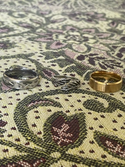 Продам кольца