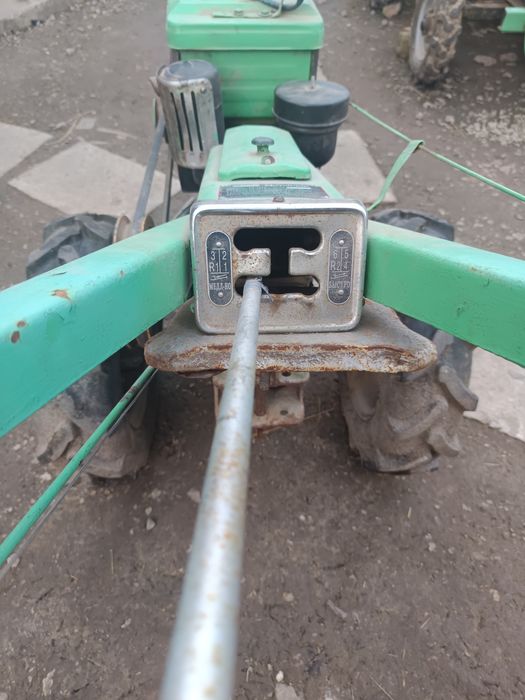 Продам мотоблок зубр 8 к.с