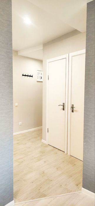 Затишна студія в центрі з балконом і видом на місто