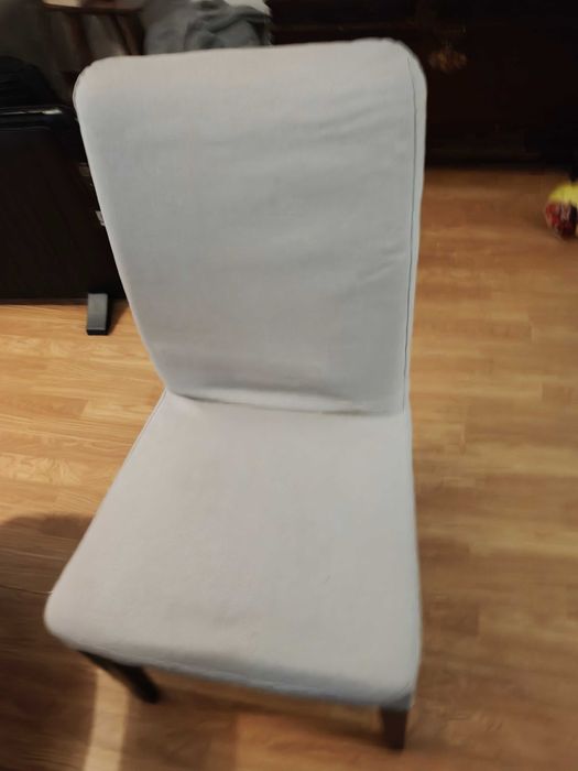 Mesa e cadeiras IKEA