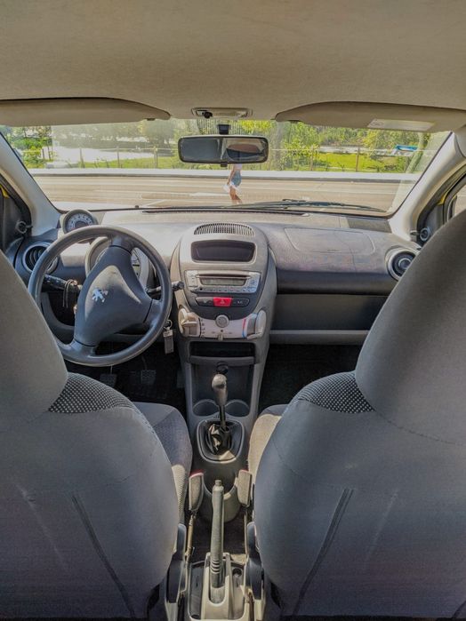Peugeot 107 – 188.000 km – Económico e ideal para cidade