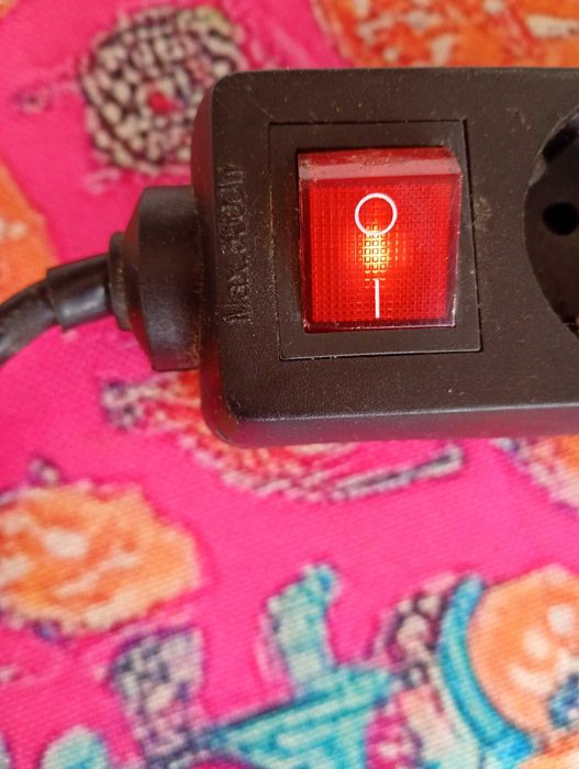 Extensões de tomada triplas e de seis