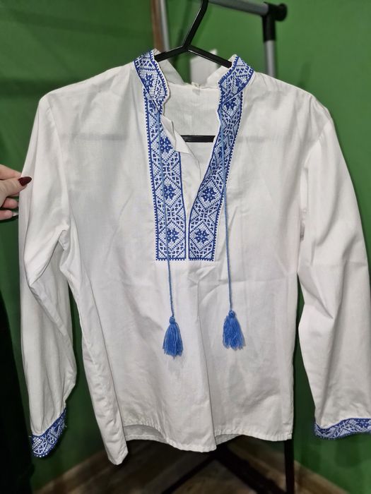 Дитяча вишиванка