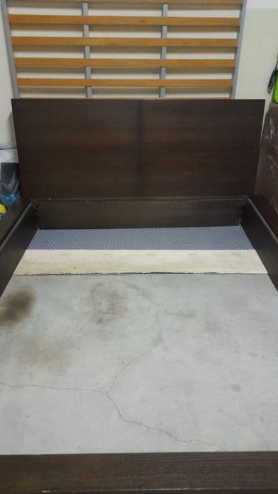 Cama casal usada