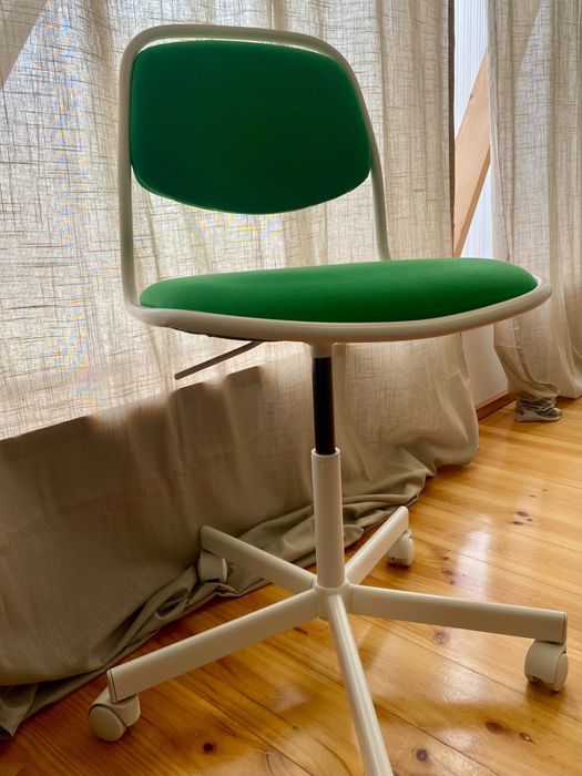 Cadeira Ikea - Modelo ÖRFJÄLL.