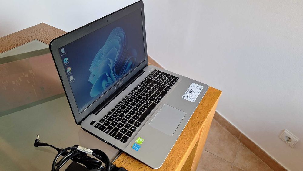 Asus X555LD Core i3 1.7GHz- 8GB Ram- SSD 240GB- NVidia- Win11