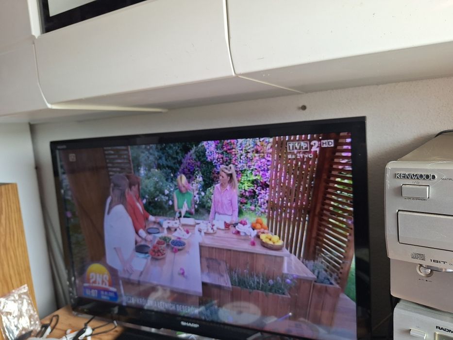 Telewizor pilot  32 cale