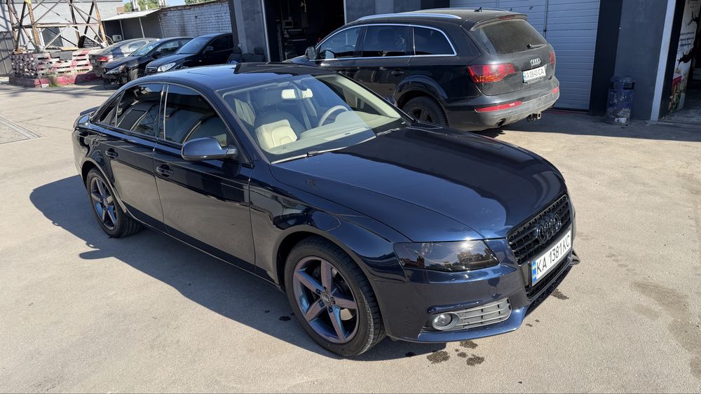 Ауді А4B8 Quattro Premium