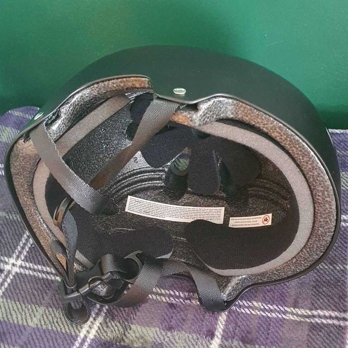 SFR Helmets | Capacete de Skate - Novo * Skate Helmet - New