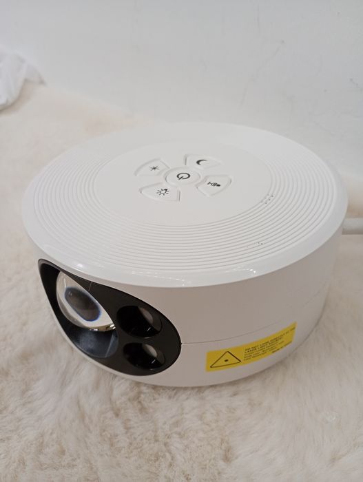 Projektor gwiazd, księżyc, gwieździste niebo