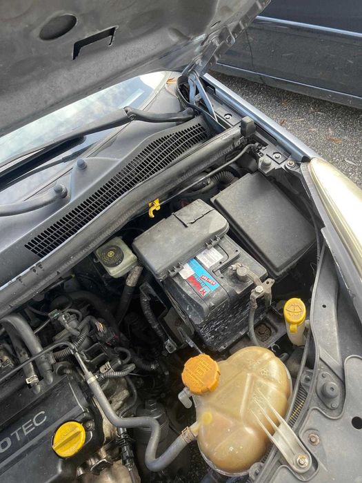 Opel corsa 1.2 ler anuncio 2009