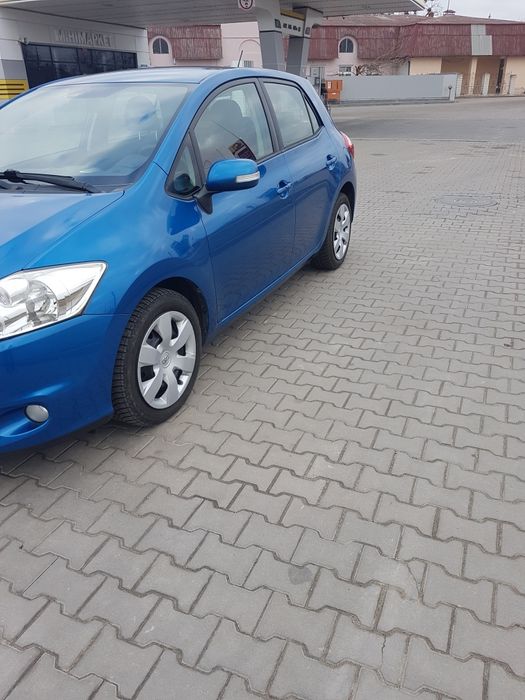 Продам  Toyota Auris