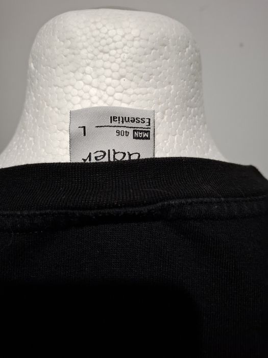 Bluza czarna z haftem personalizowanym marki Adler rozmiar L