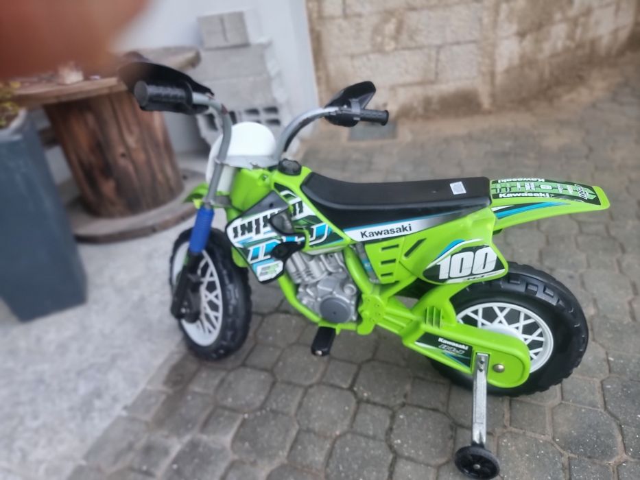 Moto elétrica criança