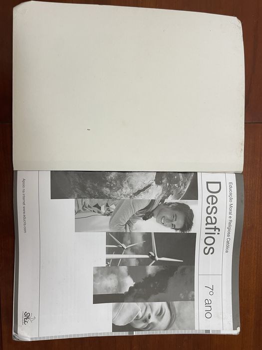 Desafios - 7• Ano Educação Moral e Religiosa Católica