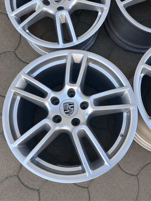 Диски R19  5x130 Porsche Panamera Різноширокі