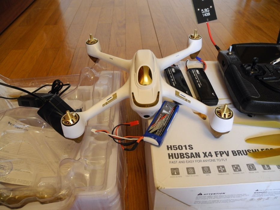 Продам квадрокоптер  Hubsan Х4 h501s