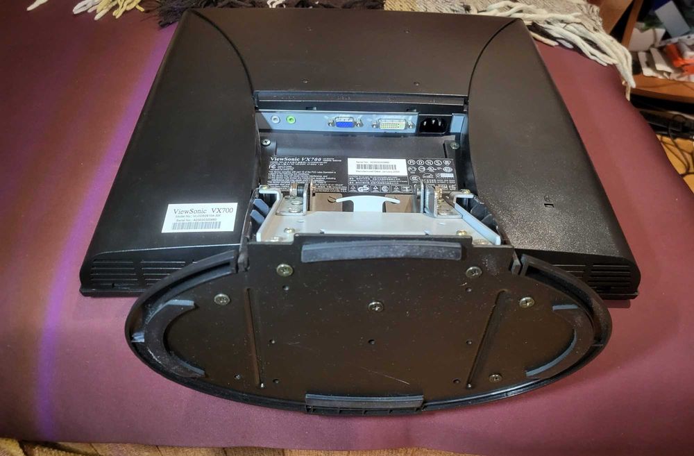 Монітор ViewSonic VX700 (17 дюймів)