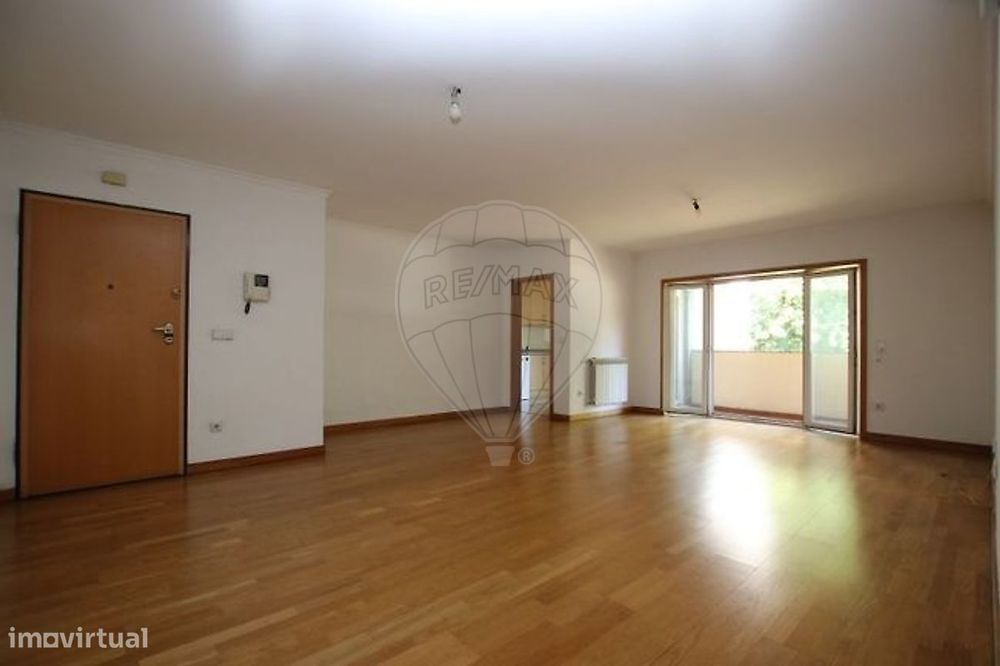 Apartamento T2 para arrendamento