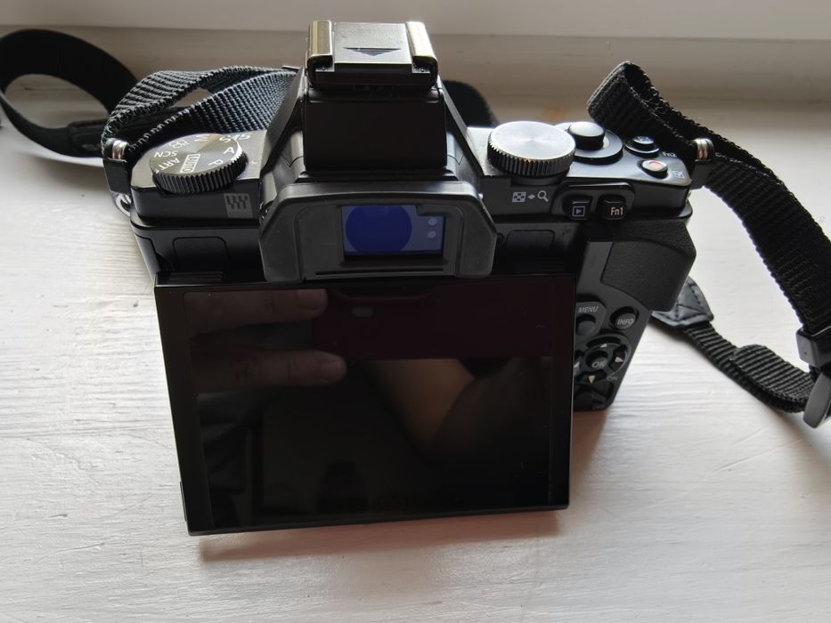 Olympus OM-D E-M5 + Oryginalna ładowarka