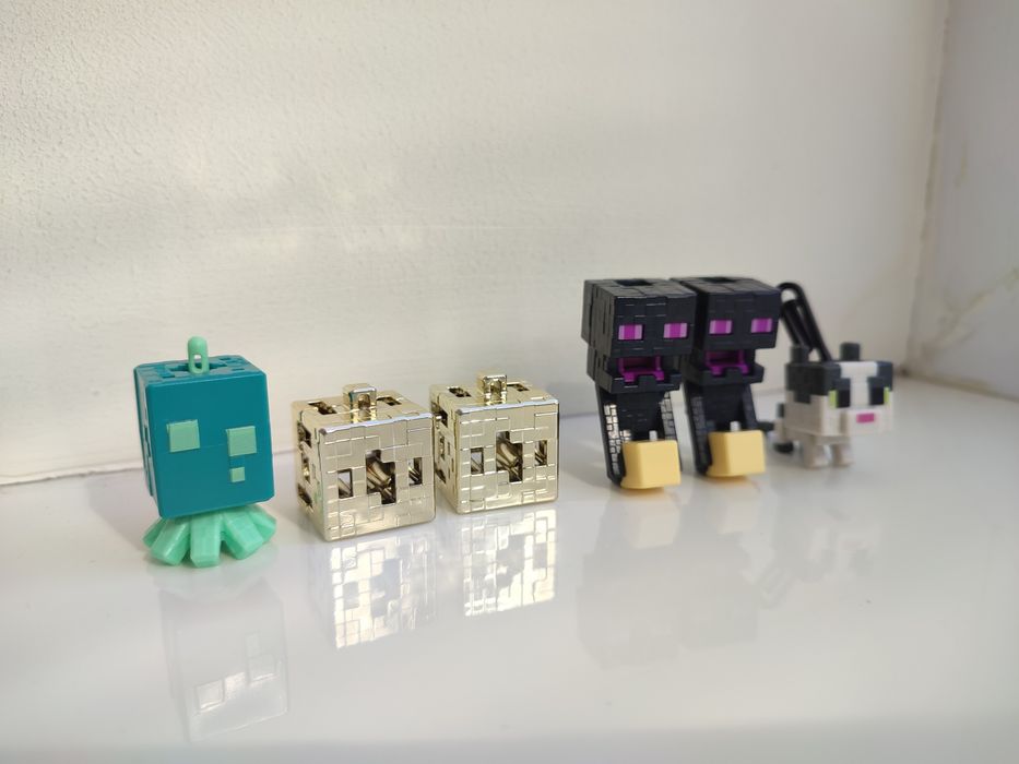 Фігурки Kinder Joy Minecraft