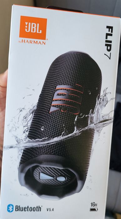 JBL flip7 É novo, na caixa original.