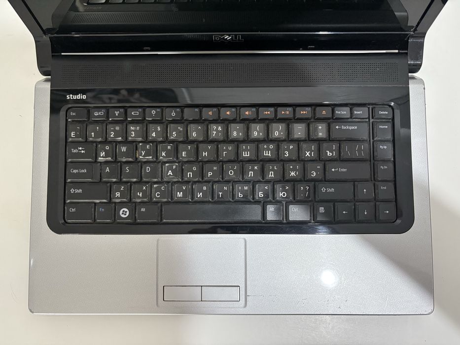 Laptop Dell Studio 1555 (PP39L) – uszkodzony, na części