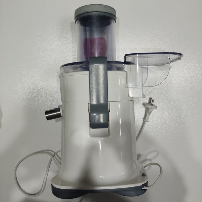 Соковыжималка Kenwood JE 680