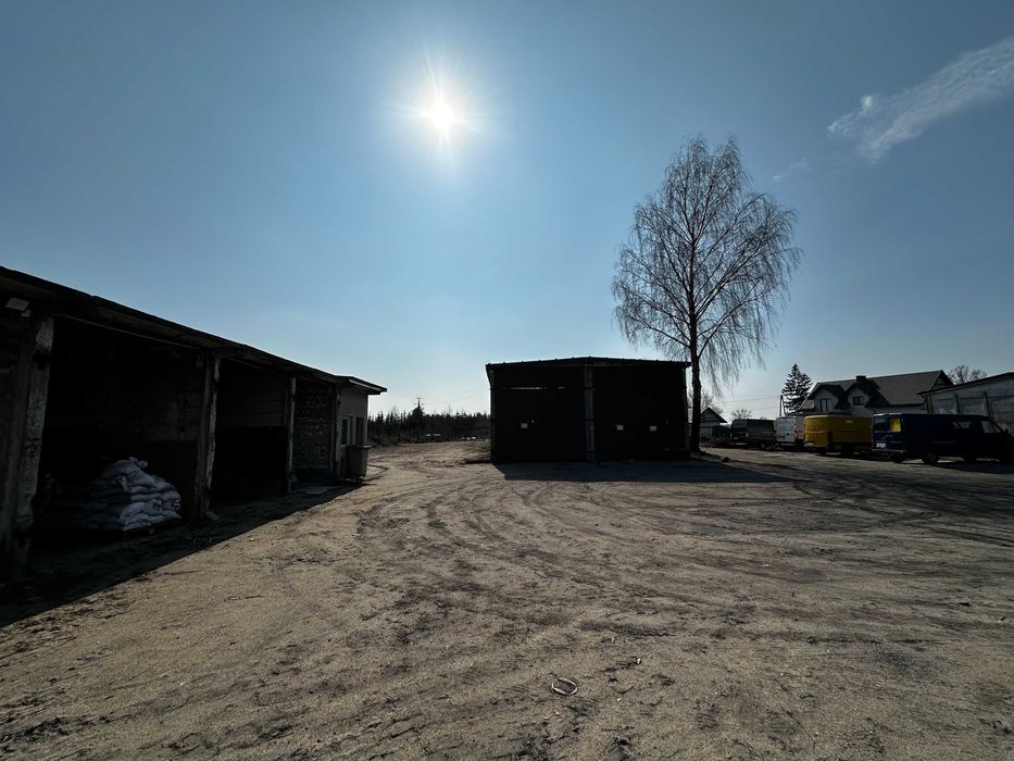 Wynajmę hale , magazyny oraz plac.