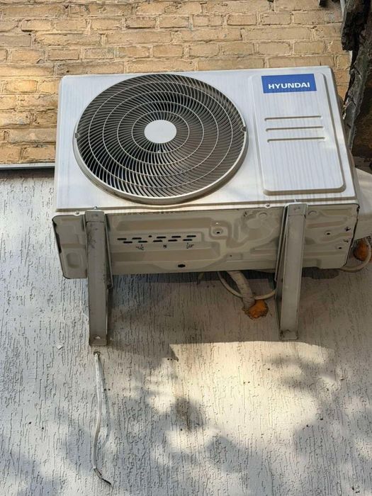 Кондиціонер Hyundai ARN18RSSUAWF1/ARU18RSSUAWF1