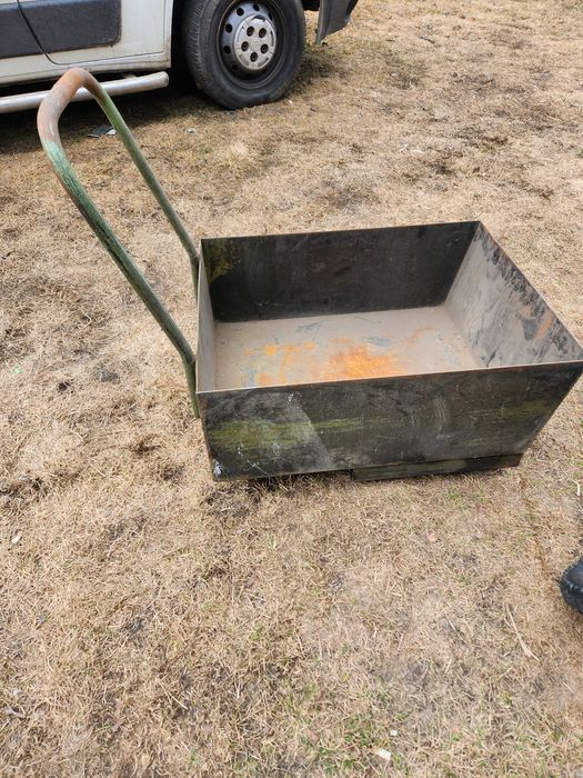 Ciężki wózek transportowy