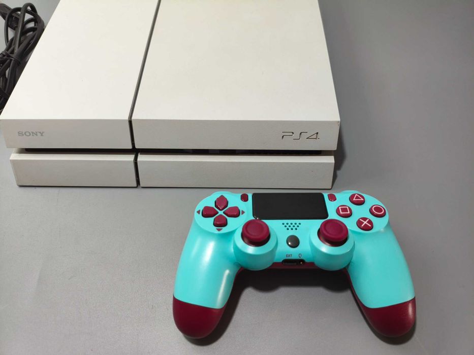 Playstation 4 Branco + Comando