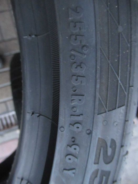 opony 225/40/19 93Y 255/35/19 96Y Continental nowe