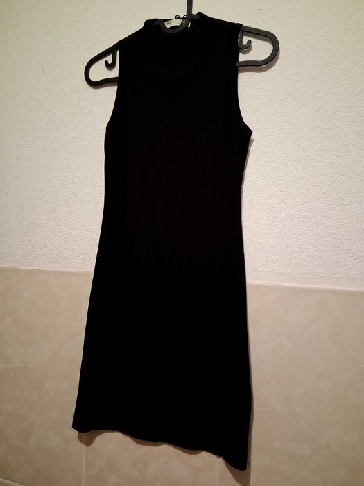 Vestido Pull&Bear,com top transparente.