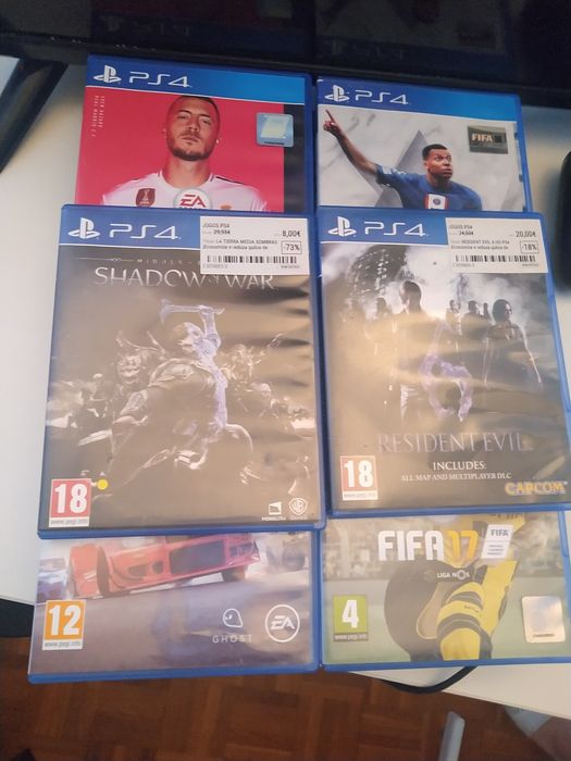 PlayStation 4- 500 GB. Como nova