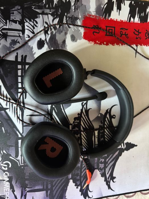 Навушники JBL Quantum 200