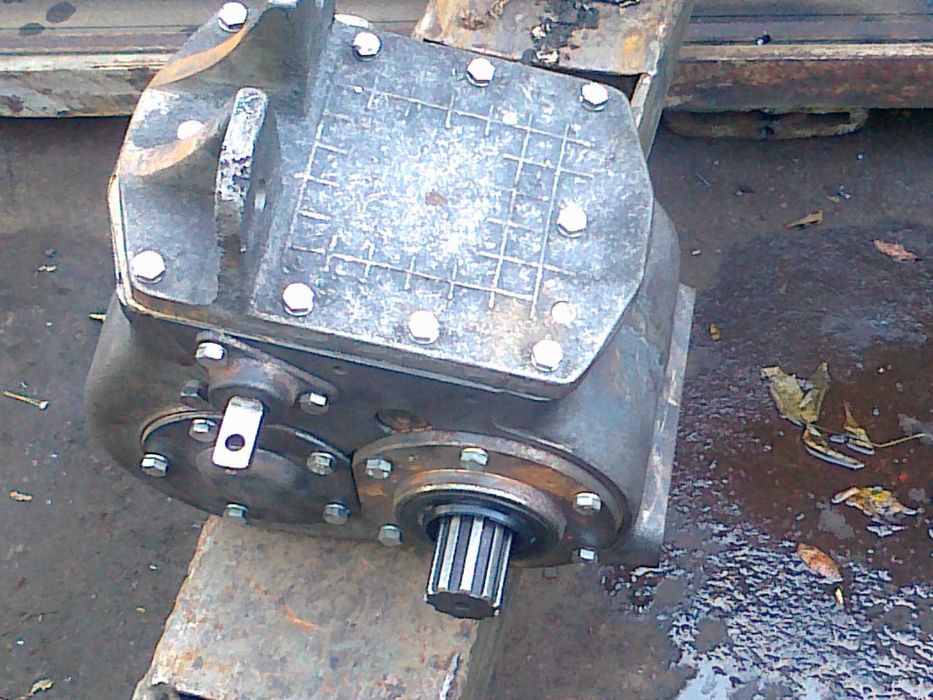 Підшибники великі і малі на стрілу для львівського погрузчика,