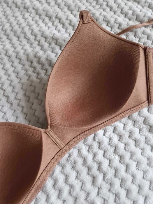 Klasyczny biustonosz stanik gładki nude brąz basic casual H&M 75B