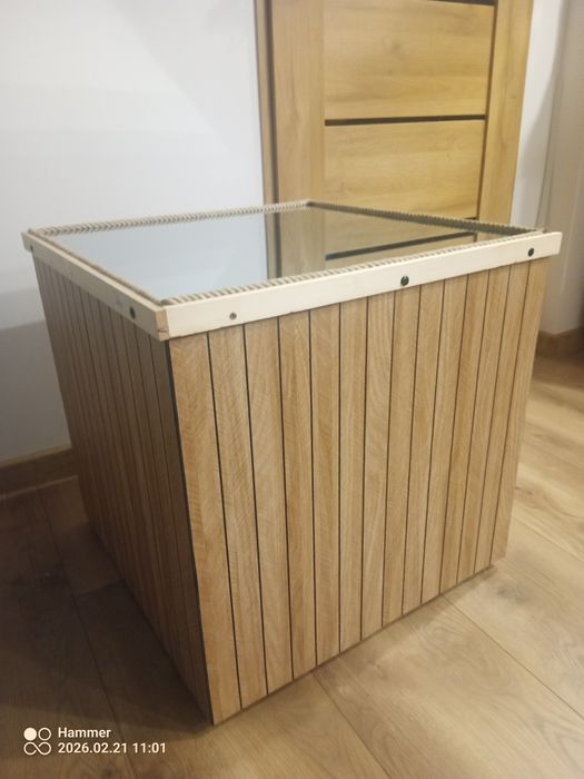 Stolik  kawowy z efektem nieskończoność.